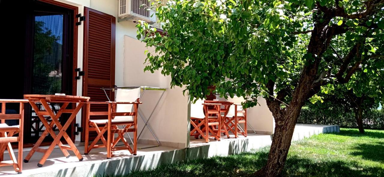 Calm View Aparthotel Vasiliki  Ngoại thất bức ảnh