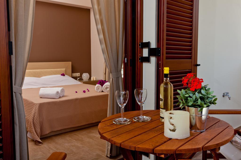 Calm View Aparthotel Vasiliki  Phòng bức ảnh